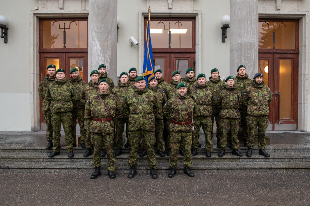 Kaitsevägi sai juurde 15 allohvitseri