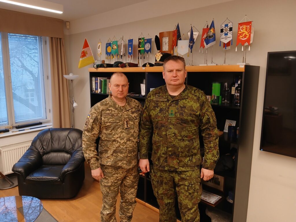 Kaitseväe Akadeemiat külastab Ukraina Tehnikakõrgkooli soomusvägede instituudi ülema asetäitja