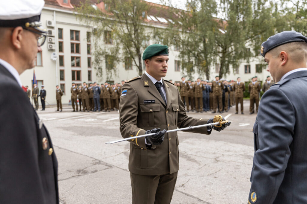 Kadetikogu juhtajaks kinnitati uus kadettveebel Karl Henrik Tiko